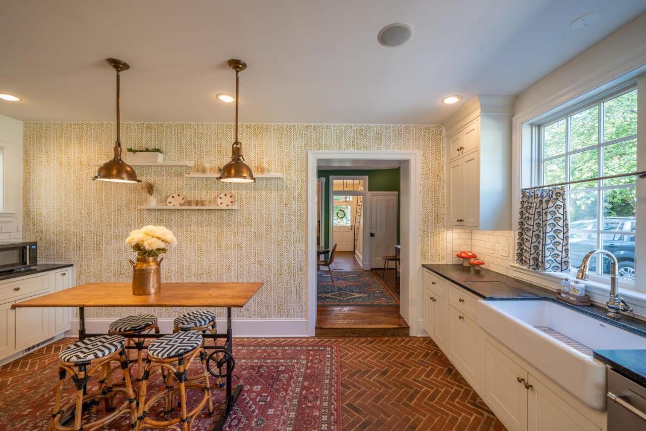 The Walton House - Historic 3Bd 2 5Ba With Parking Villa Kennett Square Exterior photo